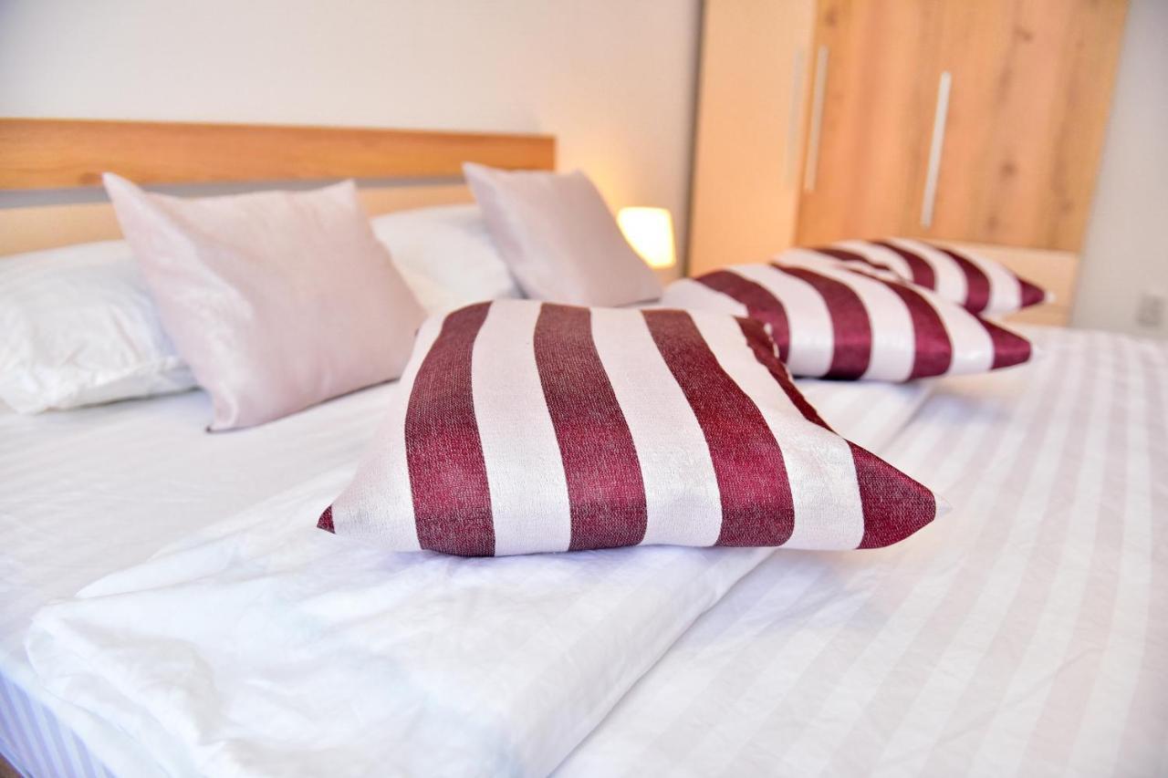 Flh - Apartament Central Silva Sibiu Esterno foto